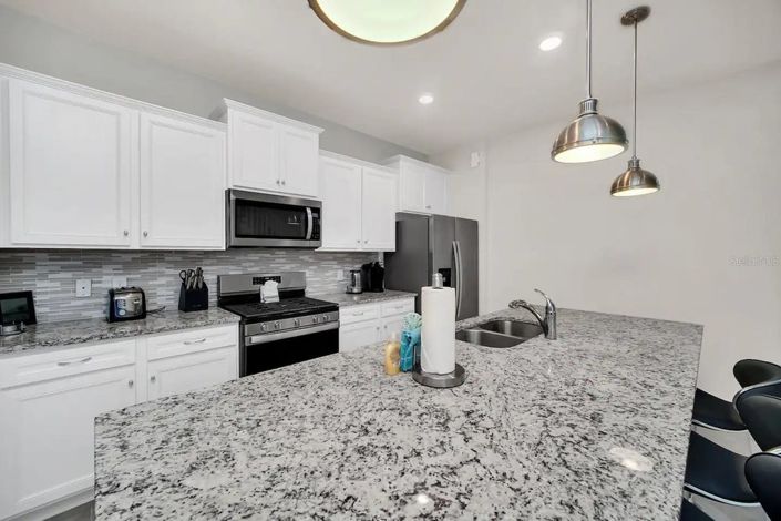 Image No.10-7 Bed House for sale