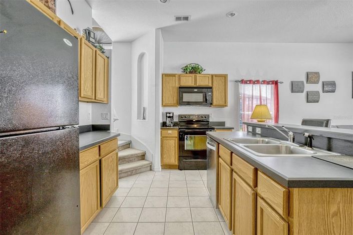 Image No.13-5 Bed House for sale