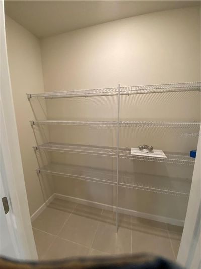 Image No.18-4 Bed House for sale