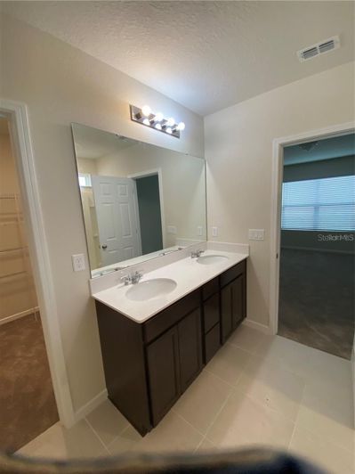 Image No.28-4 Bed House for sale