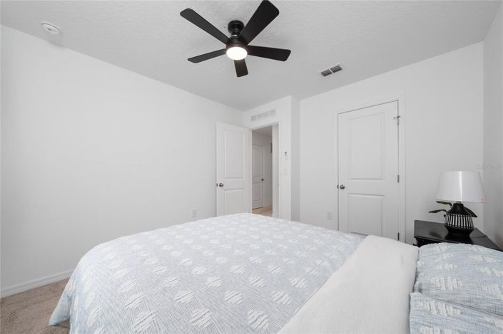 Image No.20-3 Bed Townhouse for sale