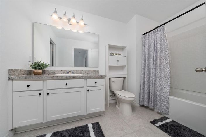 Image No.24-3 Bed Townhouse for sale