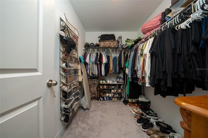 Image No.26-3 Bed Townhouse for sale