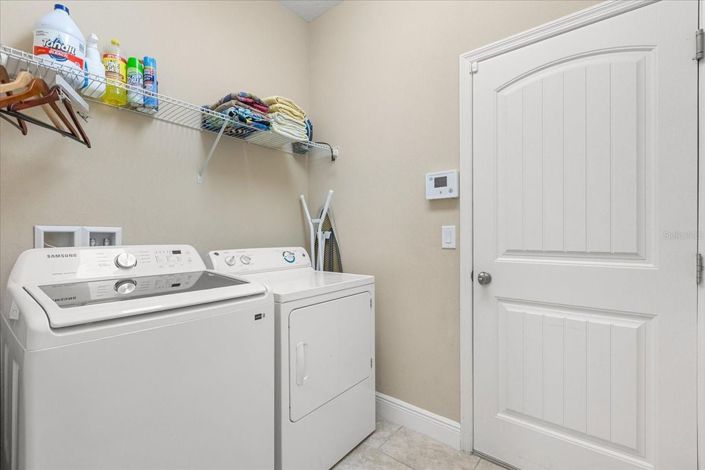 Image No.18-6 Bed House for sale