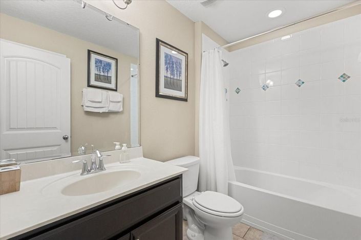 Image No.20-6 Bed House for sale