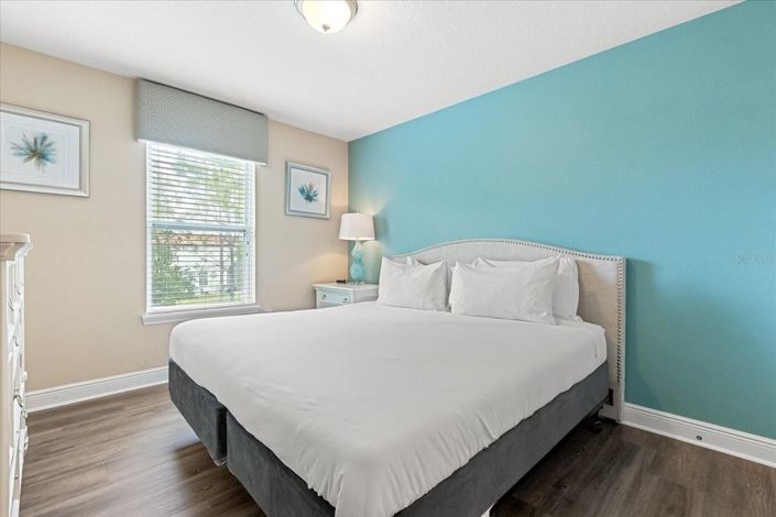 Image No.23-6 Bed House for sale