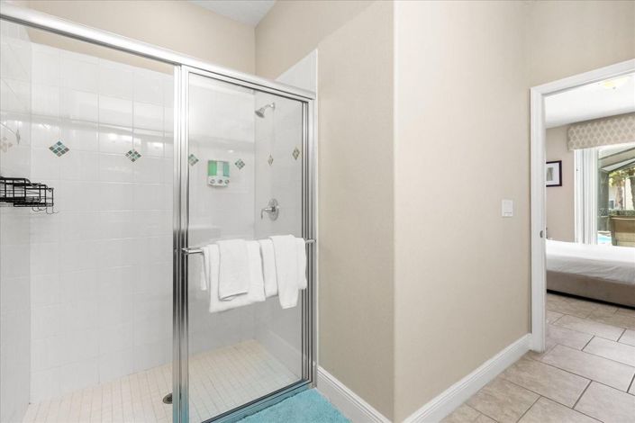 Image No.32-6 Bed House for sale