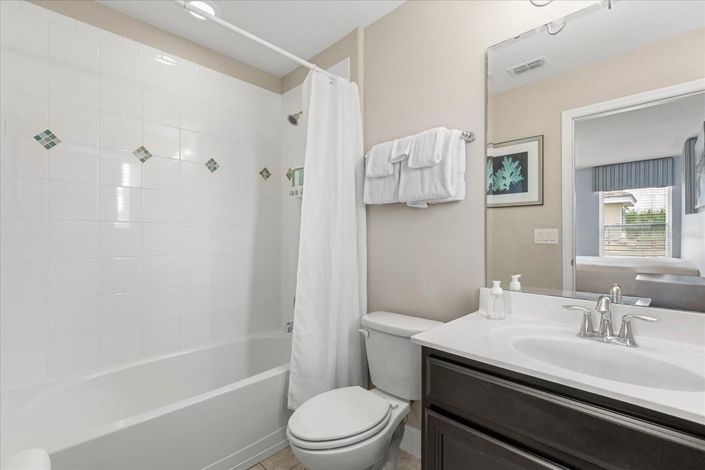 Image No.36-6 Bed House for sale