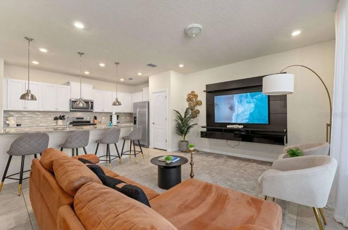 Image No.12-5 Bed Townhouse for sale