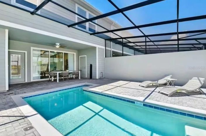 Image No.22-5 Bed Townhouse for sale