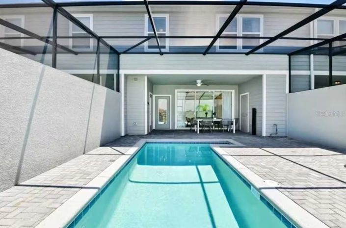 Image No.23-5 Bed Townhouse for sale