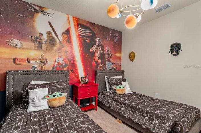 Image No.35-5 Bed Townhouse for sale