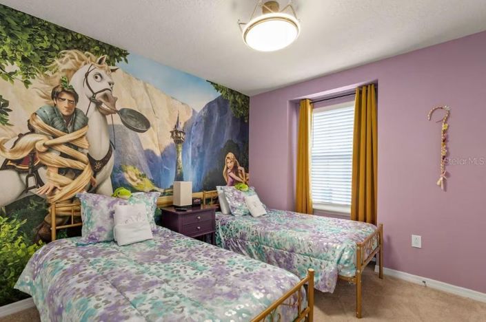 Image No.37-5 Bed Townhouse for sale