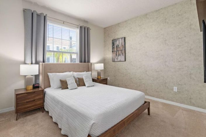 Image No.40-5 Bed Townhouse for sale