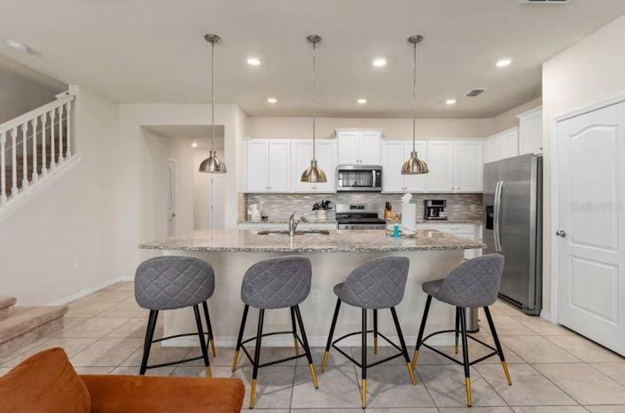 Image No.10-5 Bed Townhouse for sale