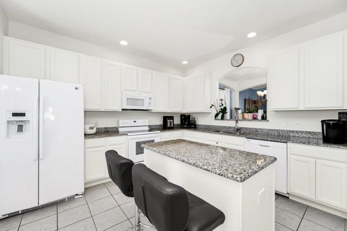 Image No.24-5 Bed House for sale