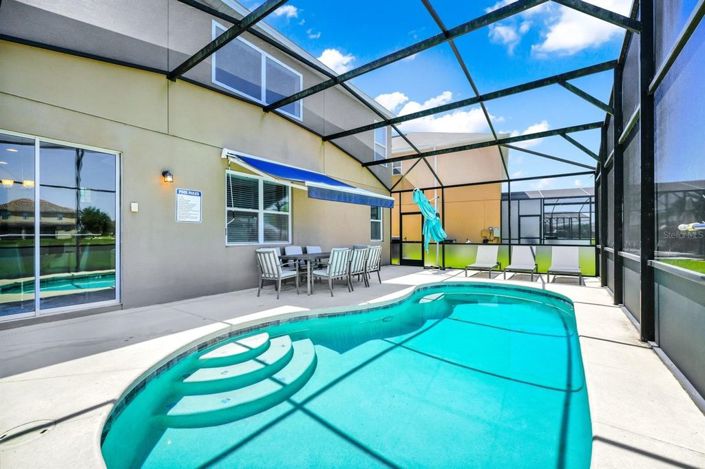 Image No.6-5 Bed House for sale