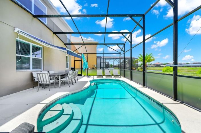 Image No.7-5 Bed House for sale