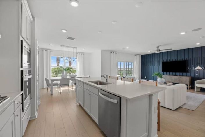 Image No.5-5 Bed House for sale