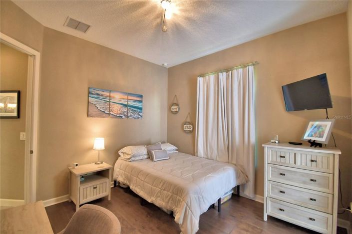 Image No.31-5 Bed House for sale