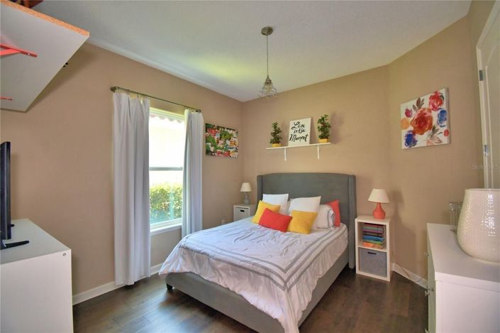 Image No.32-5 Bed House for sale