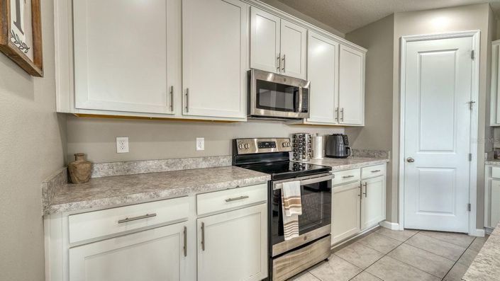 Image No.13-3 Bed House for sale