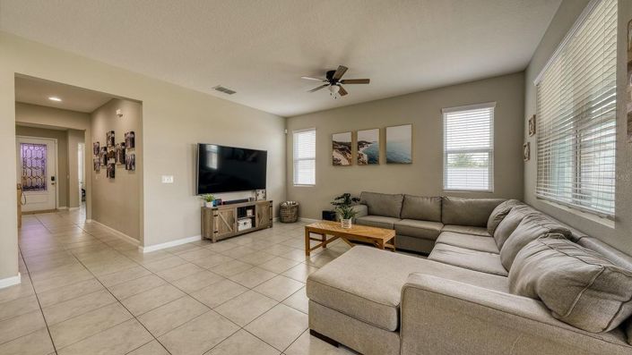 Image No.10-3 Bed House for sale