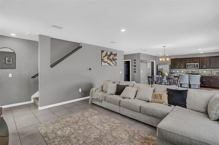 Image No.14-4 Bed House for sale