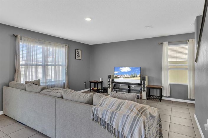 Image No.6-4 Bed House for sale