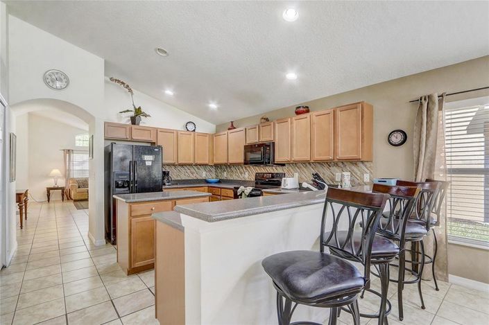 Image No.10-4 Bed House for sale