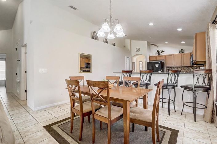 Image No.12-4 Bed House for sale