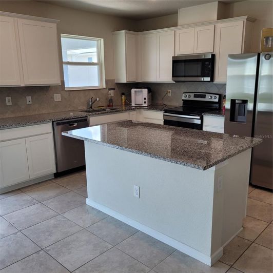 Image No.15-4 Bed House for sale