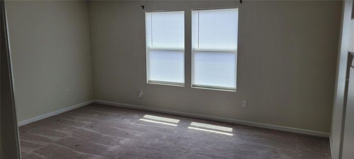 Image No.30-4 Bed House for sale