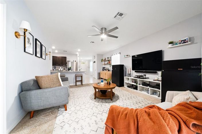 Image No.15-3 Bed House for sale