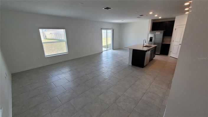 Image No.17-4 Bed House for sale