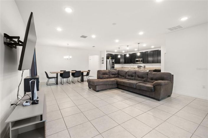 Image No.15-4 Bed House for sale