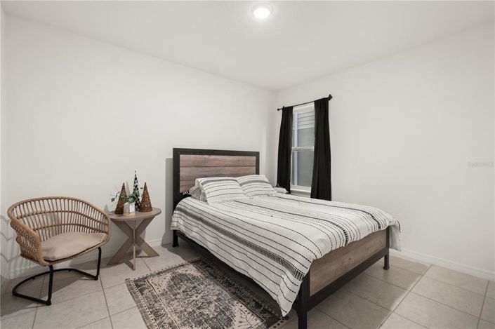 Image No.18-4 Bed House for sale