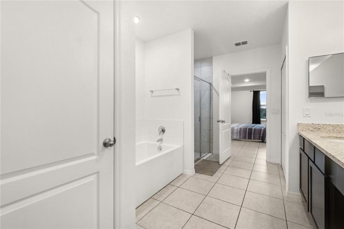 Image No.27-4 Bed House for sale