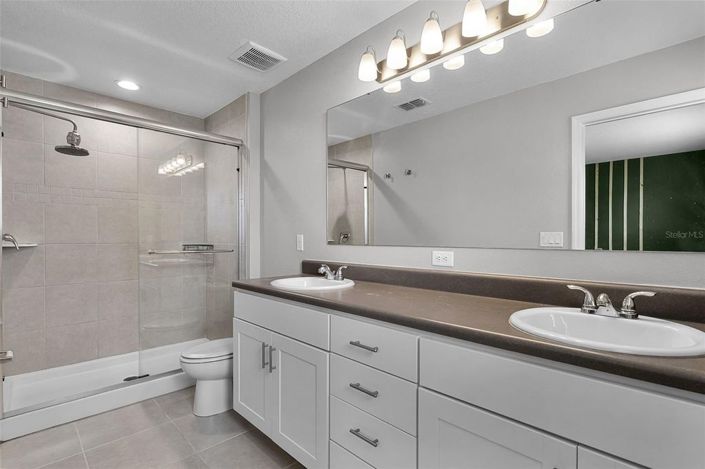 Image No.19-3 Bed Townhouse for sale