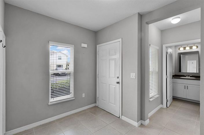 Image No.5-3 Bed Townhouse for sale