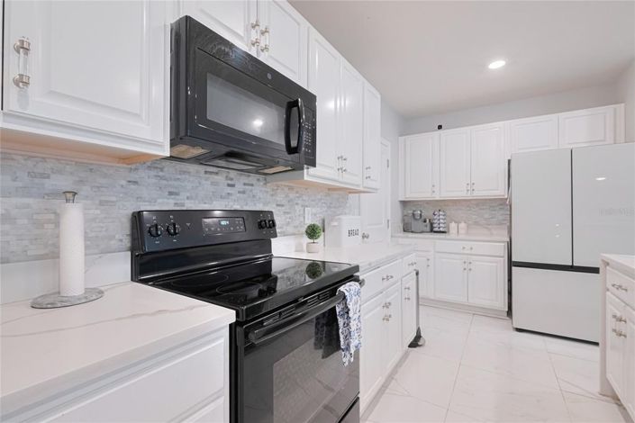 Image No.20-5 Bed House for sale