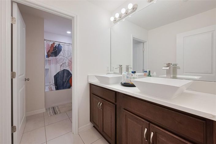 Image No.30-5 Bed House for sale