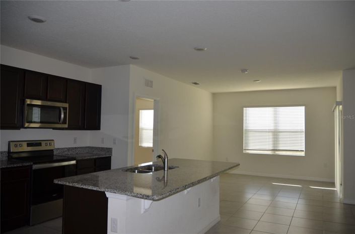 Image No.7-3 Bed House for sale