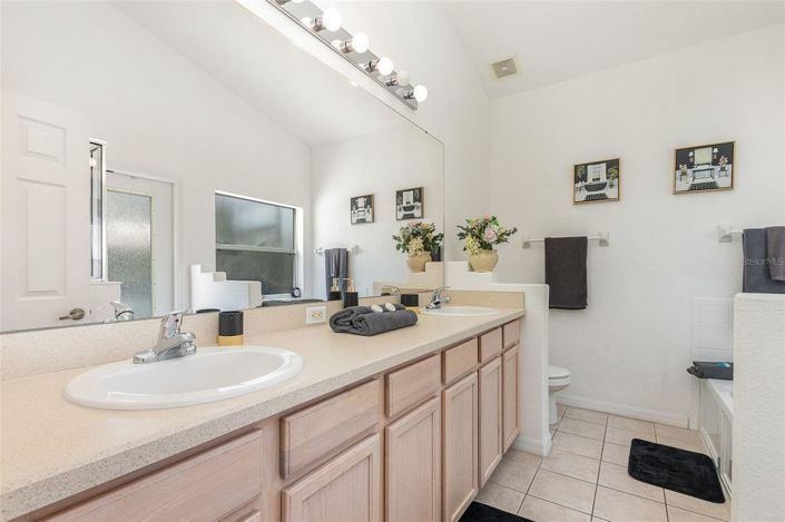 Image No.11-4 Bed House for sale