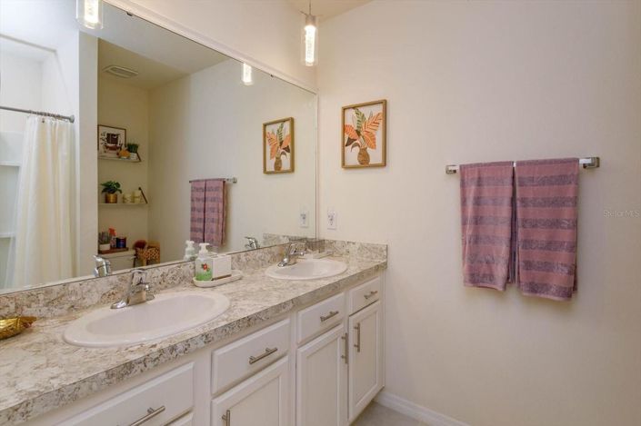 Image No.16-3 Bed House for sale