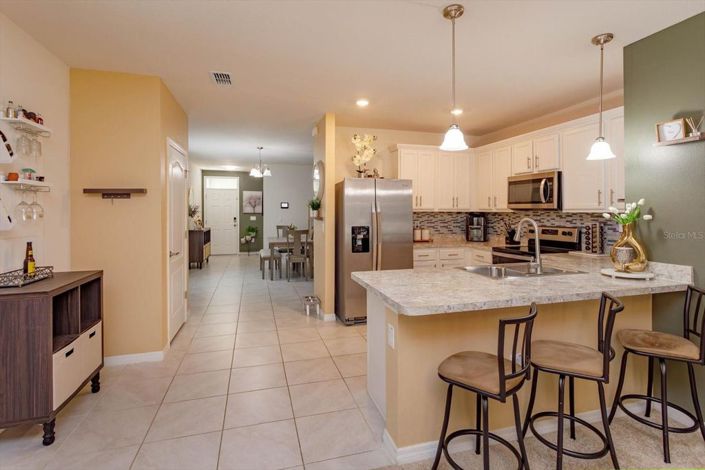 Image No.8-3 Bed House for sale