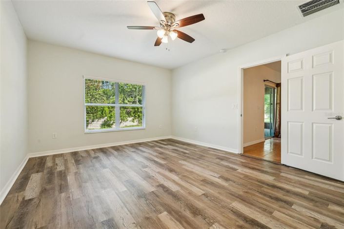 Image No.14-3 Bed House for sale