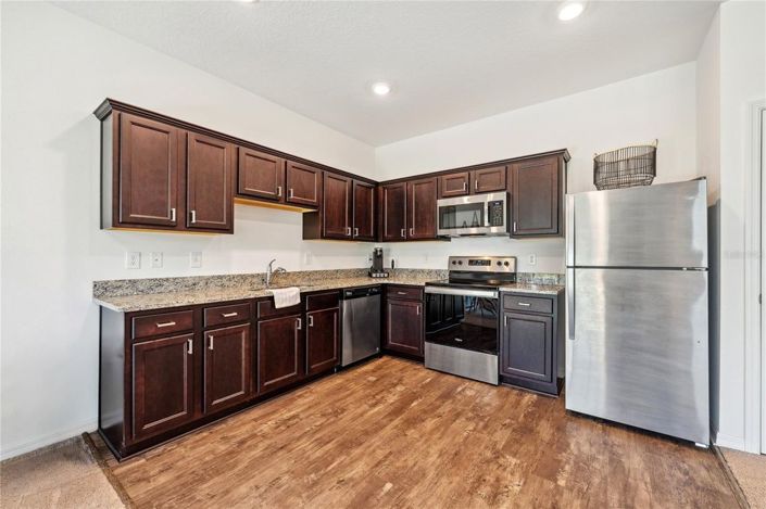 Image No.11-3 Bed Townhouse for sale