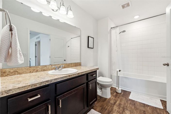 Image No.22-3 Bed Townhouse for sale