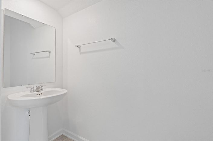 Image No.17-3 Bed Townhouse for sale